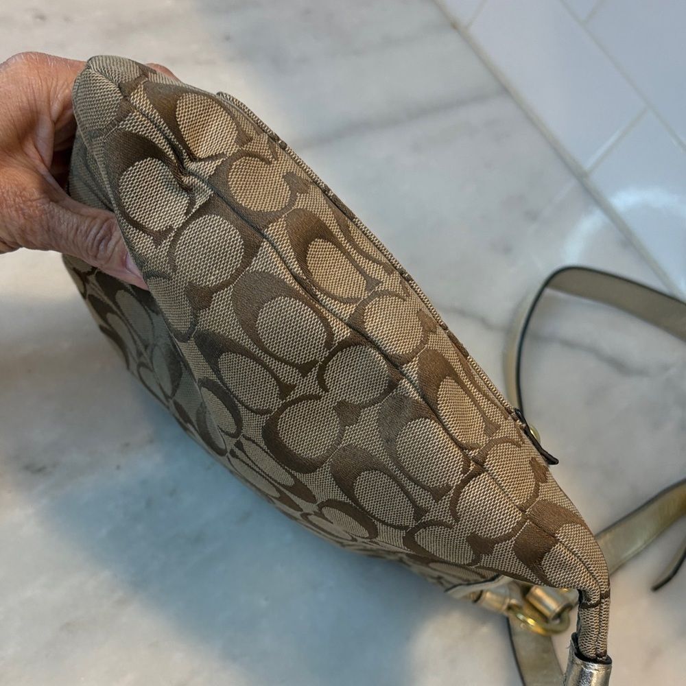 Coach Crossbody Purse Handbag Penelope Jacquard Signature Logo Hippie Bag - Picture 9 of 15